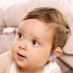Слуховые аппараты плюс кохлеарные импланты: оптимизация бимодального протезирования для детей