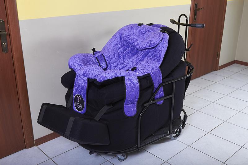 детское кресло-мешок P-Pod для реабилитации